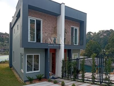 Casa para Venda, em Canela, bairro Maggi, 2 dormitórios, 3 banheiros, 2 suítes, 1 vaga